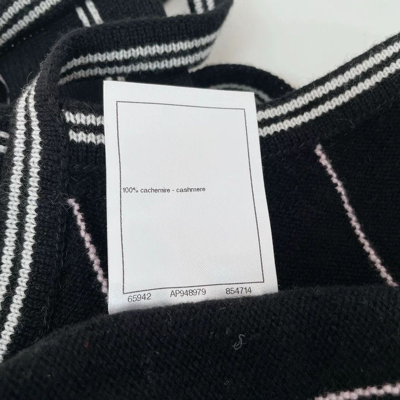 Chanel CHANEL Black and White Striped Knit Top- DMC Size US S / EU 44-46 / 1 - 9 Thumbnail