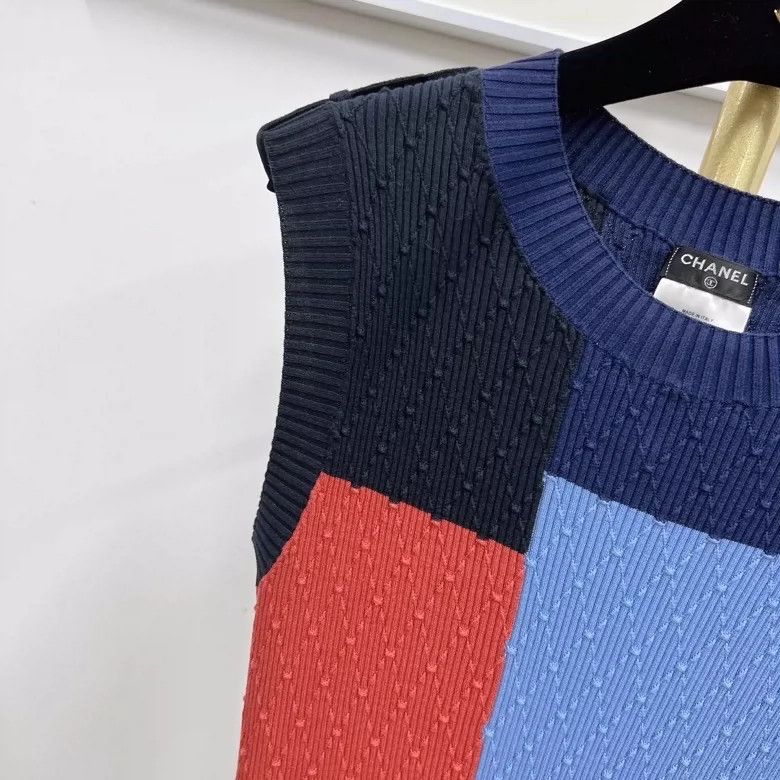 Chanel Chanel Color Block Sleeveless Top Size 34- DMC Size US S / EU 44-46 / 1 - 7 Thumbnail