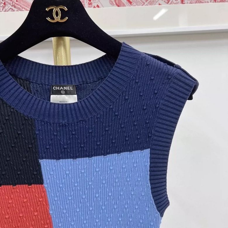 Chanel Chanel Color Block Sleeveless Top Size 34- DMC Size US S / EU 44-46 / 1 - 3 Thumbnail