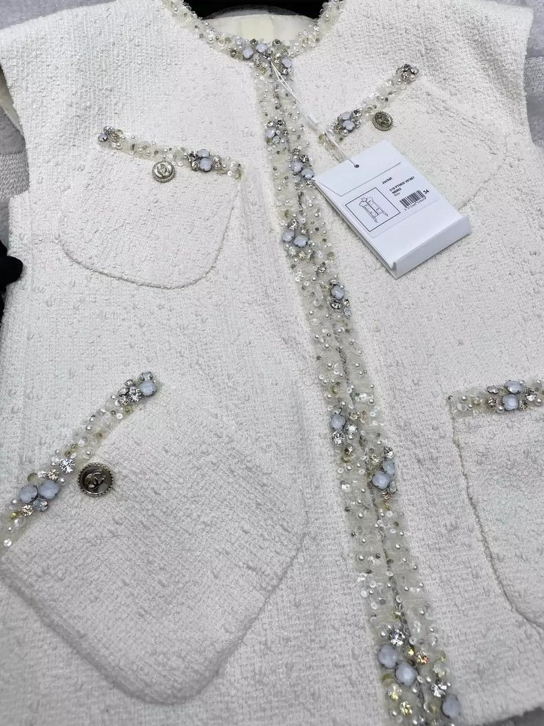 Chanel Chanel Embellished Sleeveless Vest Jacket- DMC Size US S / EU 44-46 / 1 - 4 Thumbnail