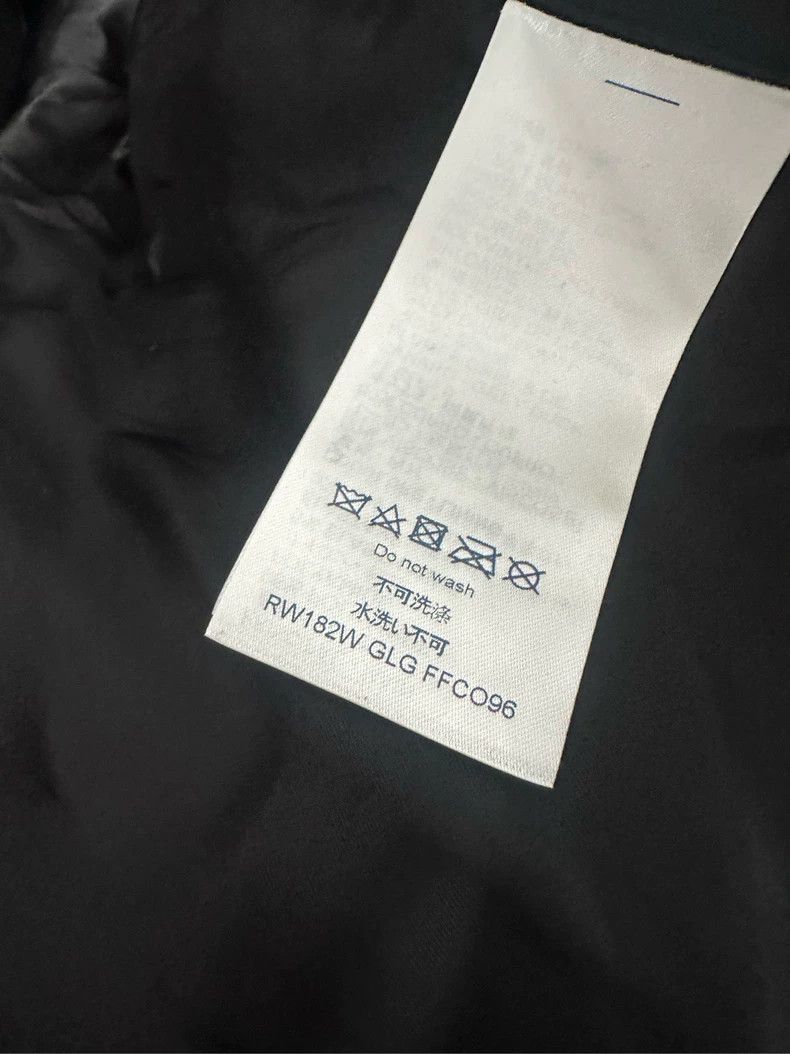 Louis Vuitton Stylish Long Silver Puffer Coat for Sale- DMC Size US M / EU 48-50 / 2 - 4 Thumbnail