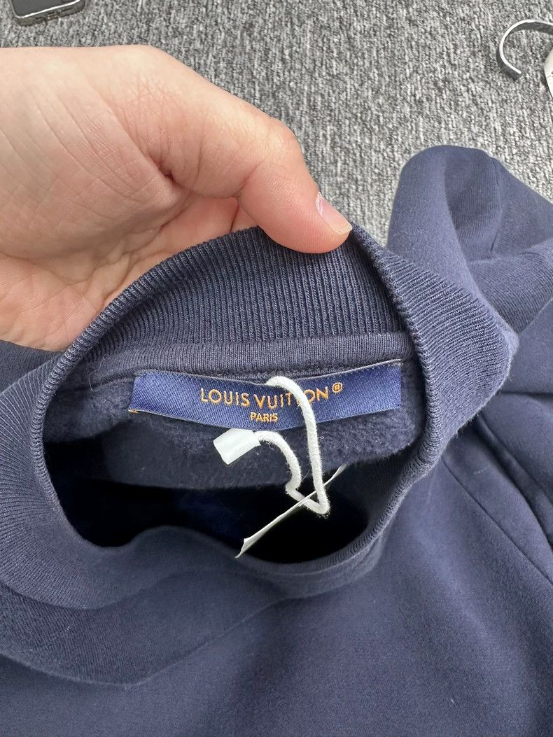 Louis Vuitton Louis Vuitton Navy Blue Sweatshirt with Embroidery- DMC Size US XL / EU 56 / 4 - 5 Thumbnail