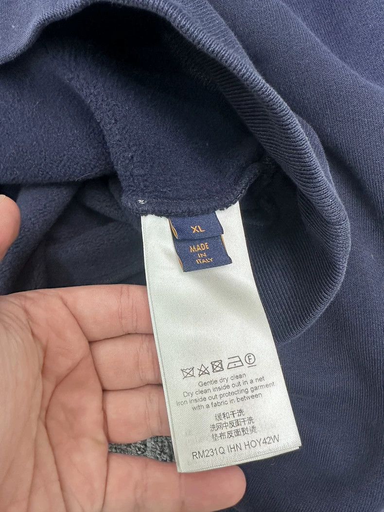 Louis Vuitton Louis Vuitton Navy Blue Sweatshirt with Embroidery- DMC Size US XL / EU 56 / 4 - 6 Thumbnail
