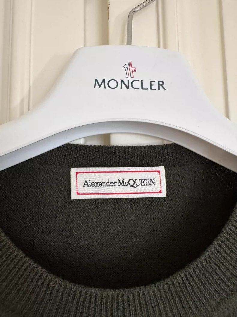 Alexander McQueen Alexander McQueen Green Wool Sweater with Brooch- DMC Size US M / EU 48-50 / 2 - 3 Thumbnail