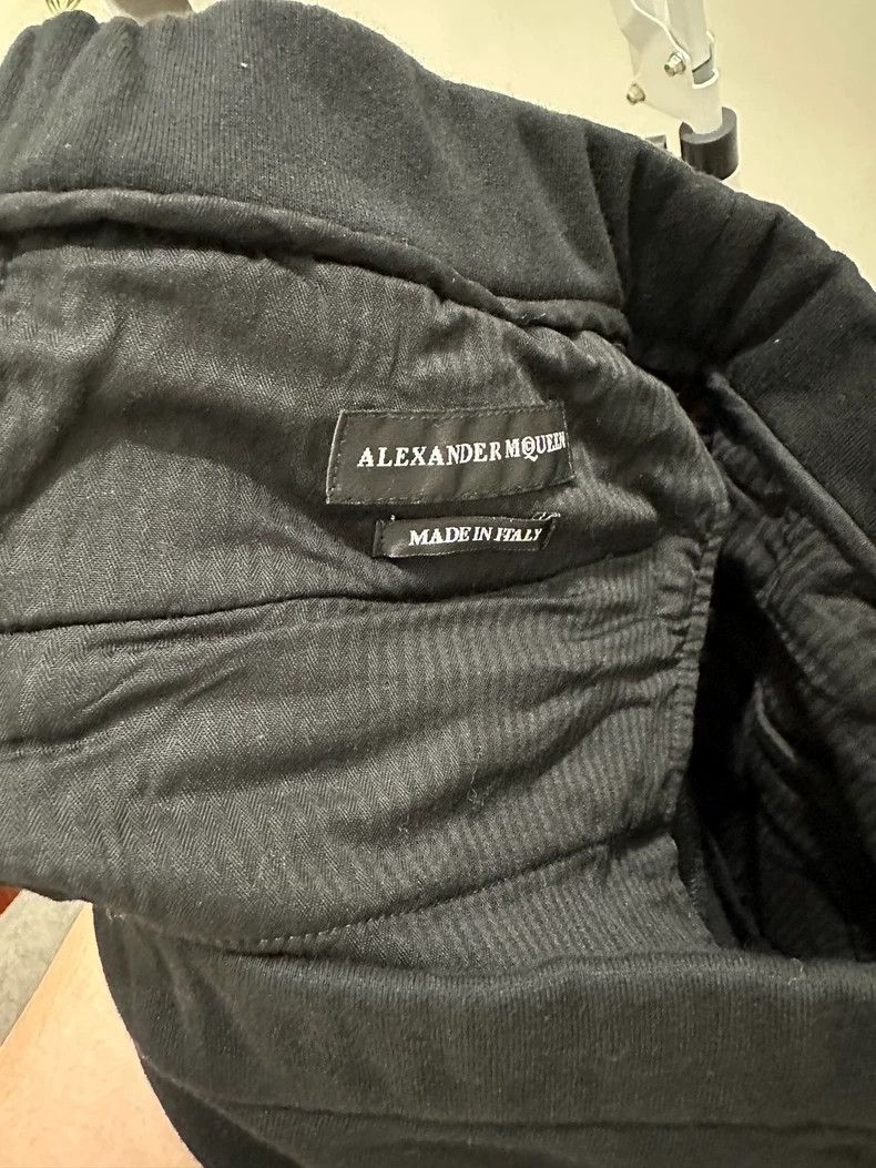 Alexander McQueen Alexander McQueen Unique Black Sweatpants Design- DMC Size US 27 - 6 Thumbnail