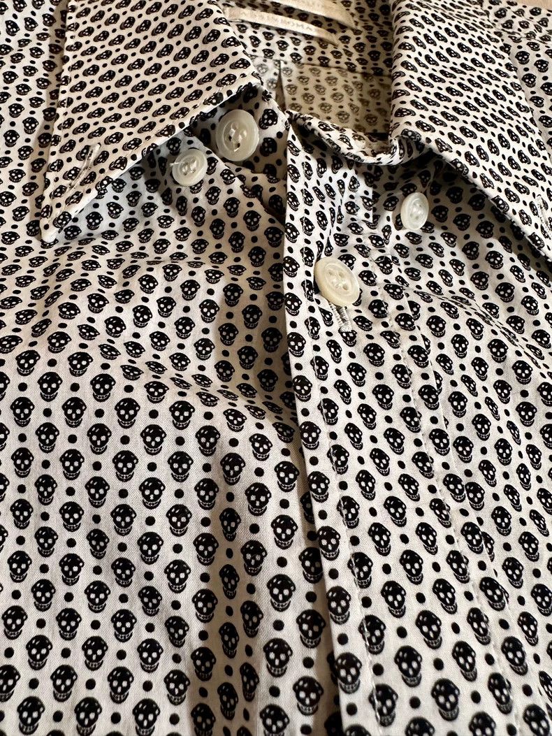 Alexander McQueen Alexander McQueen Skull Print Shirt- DMC Size US M / EU 48-50 / 2 - 2 Thumbnail