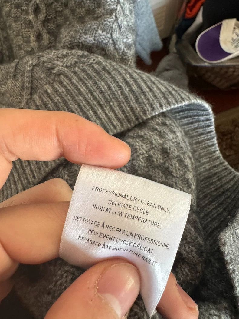 Alexander McQueen Alexander McQueen Gray Cashmere Sweater- DMC Size US M / EU 48-50 / 2 - 7 Thumbnail