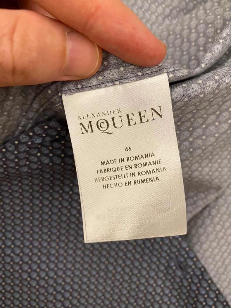 Alexander McQueen Alexander McQueen Shirt with Skull Pattern- DMC Size US M / EU 48-50 / 2 - 4 Thumbnail