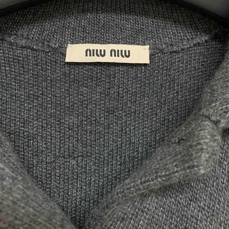 Prada Miu Miu Gray Knit Cardigan with Logo- DMC Size US M / EU 48-50 / 2 - 3 Thumbnail