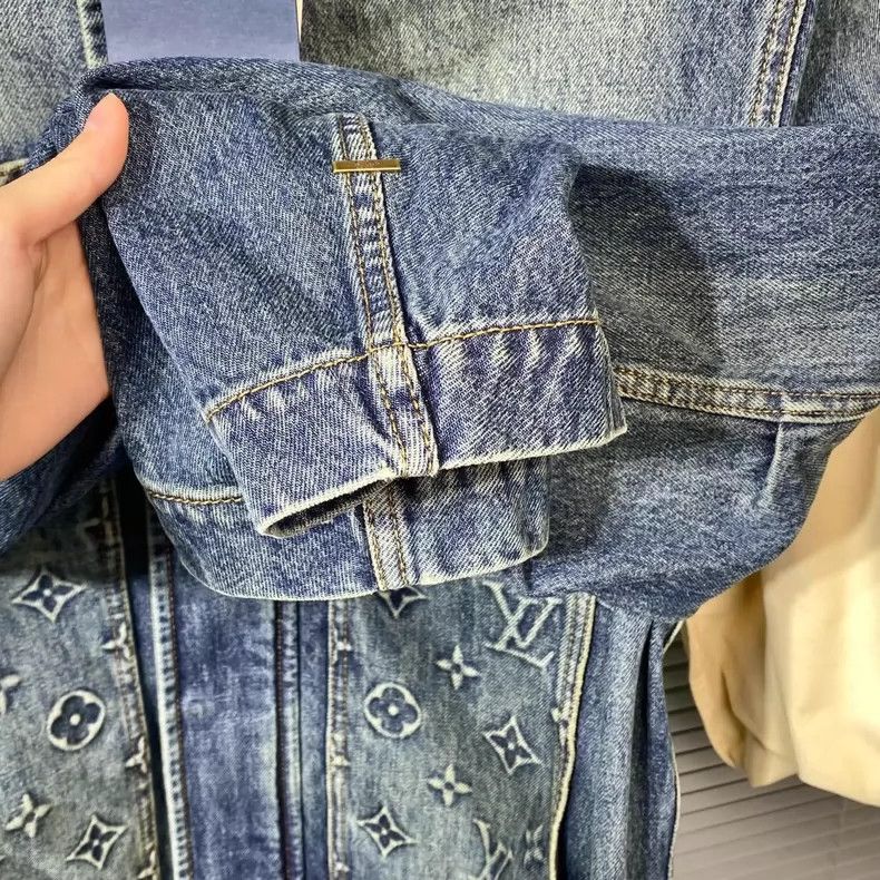 Louis Vuitton Louis Vuitton Denim Jacket with Logo Design- DMC Size US L / EU 52-54 / 3 - 6 Thumbnail