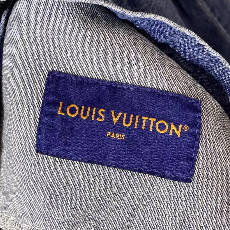 Louis Vuitton Louis Vuitton Denim Jacket with Logo Design- DMC Size US L / EU 52-54 / 3 - 8 Thumbnail