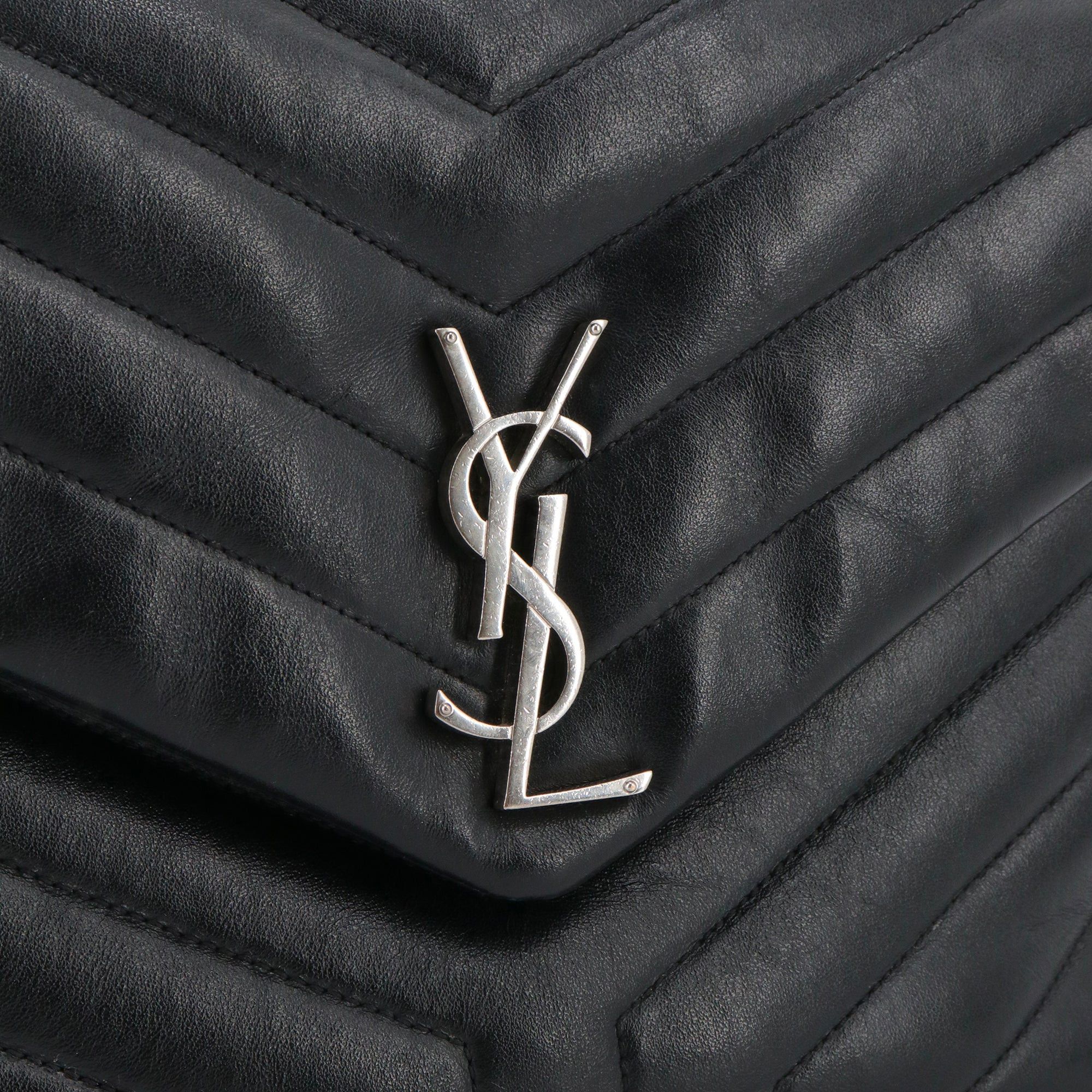 Saint Laurent Paris SAINT LAURENT - Saint Laurent Loulou medium shoulder bag in black chevron leather Size ONE SIZE - 6 Thumbnail
