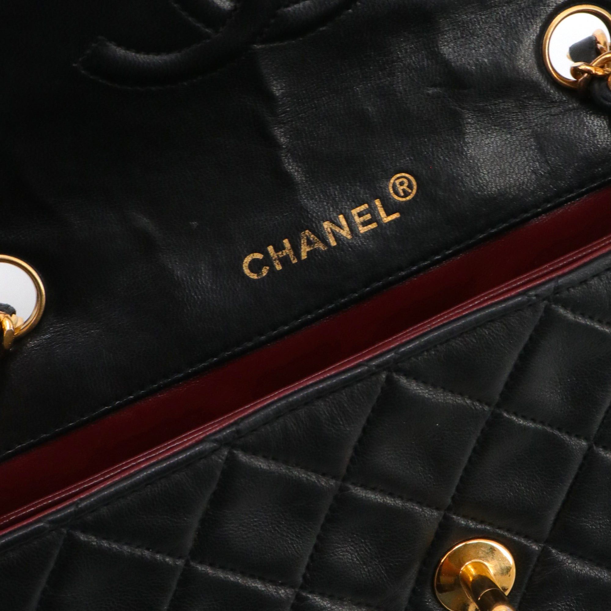 Chanel CHANEL - Chanel Simple Flap Flap Shoulder Bag in Black Quilted Leather Size ONE SIZE - 9 Thumbnail