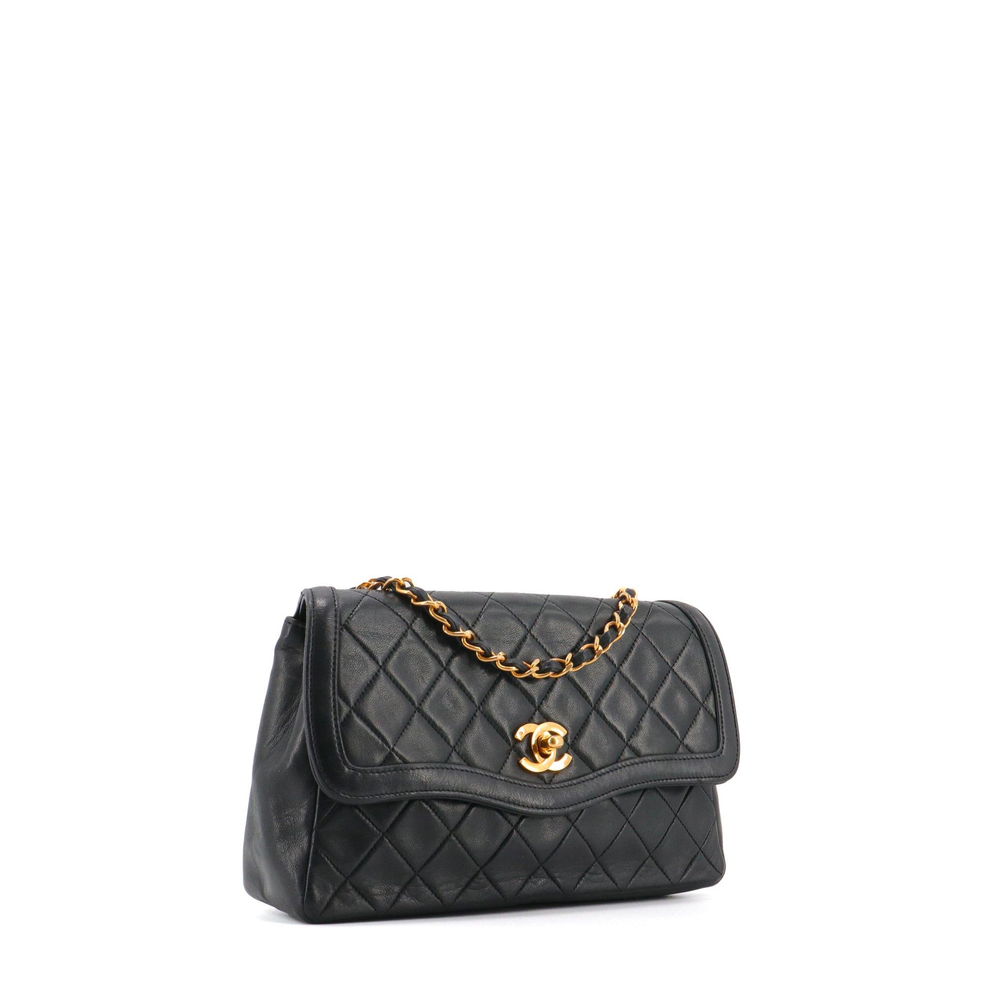 Chanel CHANEL - Chanel Simple Flap Flap Shoulder Bag in Black Quilted Leather Size ONE SIZE - 2 Thumbnail