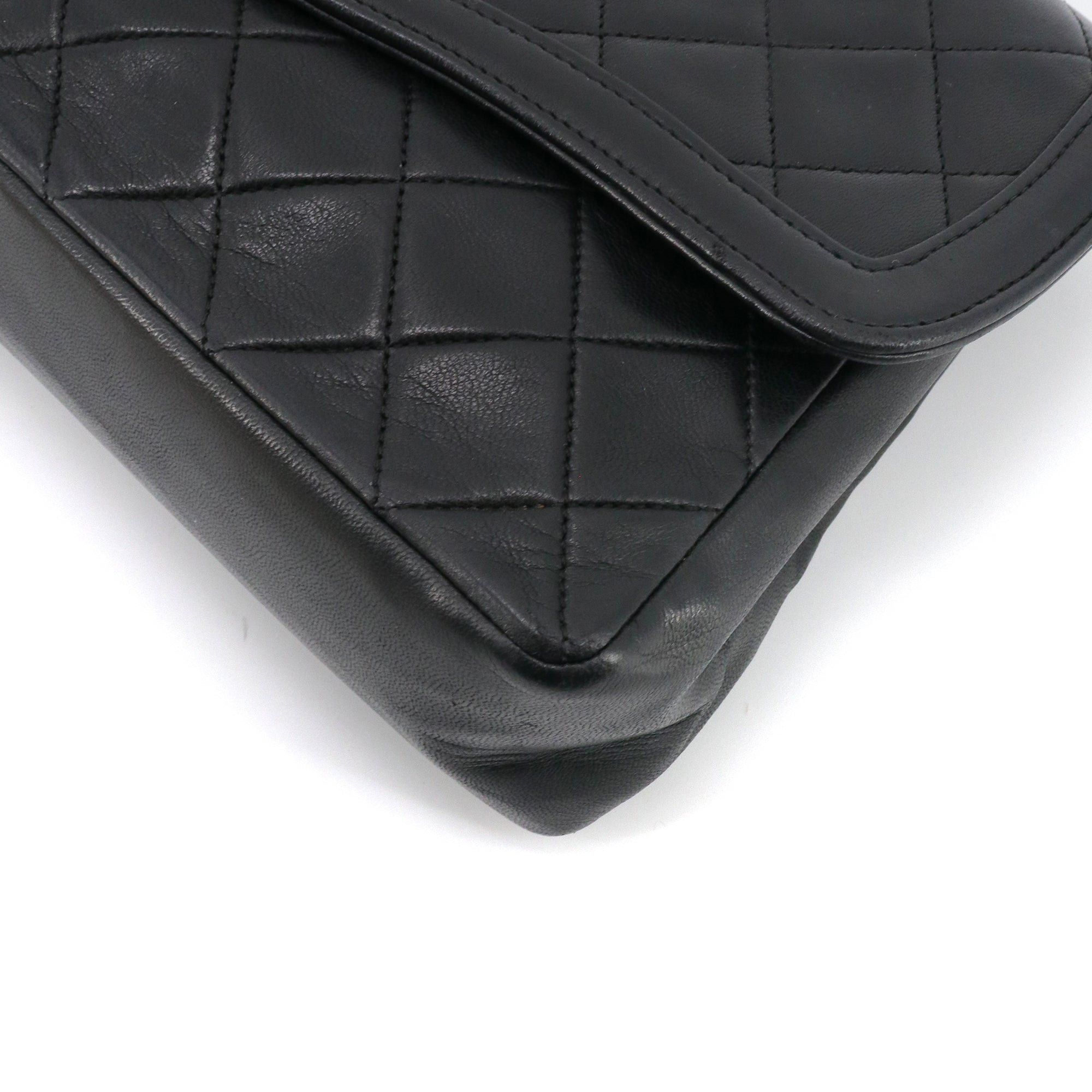 Chanel CHANEL - Chanel Simple Flap Flap Shoulder Bag in Black Quilted Leather Size ONE SIZE - 7 Thumbnail