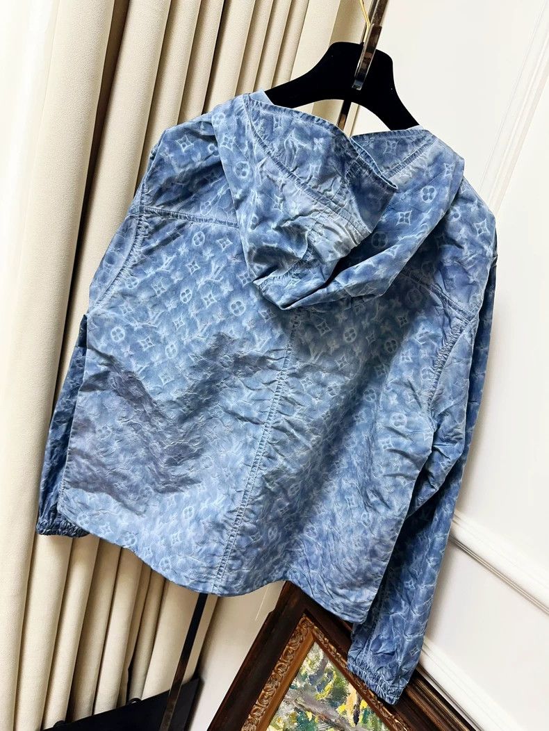 Louis Vuitton Blue Gradient Logo Hooded Jacket- DMC Size US M / EU 48-50 / 2 - 2 Thumbnail