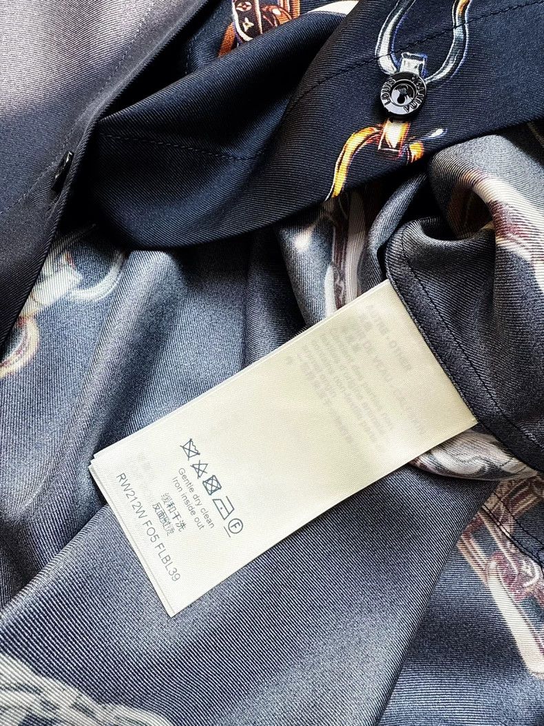 Louis Vuitton Blue Silk Shirt with Chain Pattern- DMC Size US S / EU 44-46 / 1 - 7 Thumbnail