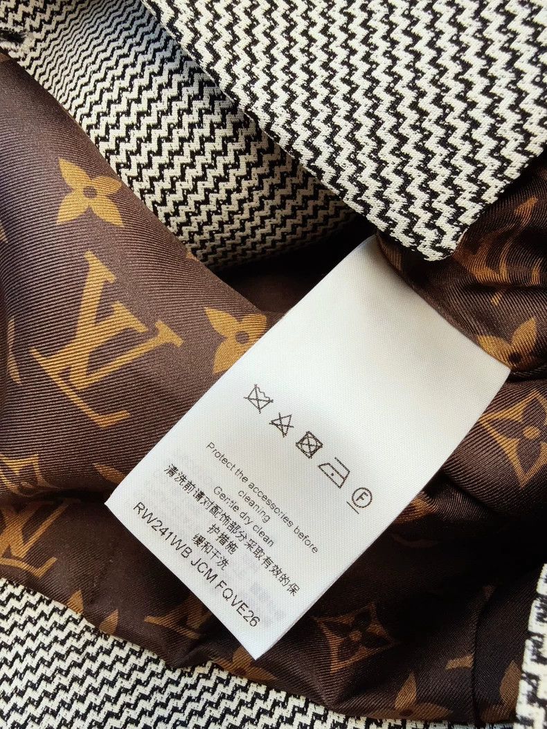Louis Vuitton Louis Vuitton Wave Pattern Mid-Length Jacket- DMC Size US S / EU 44-46 / 1 - 6 Thumbnail