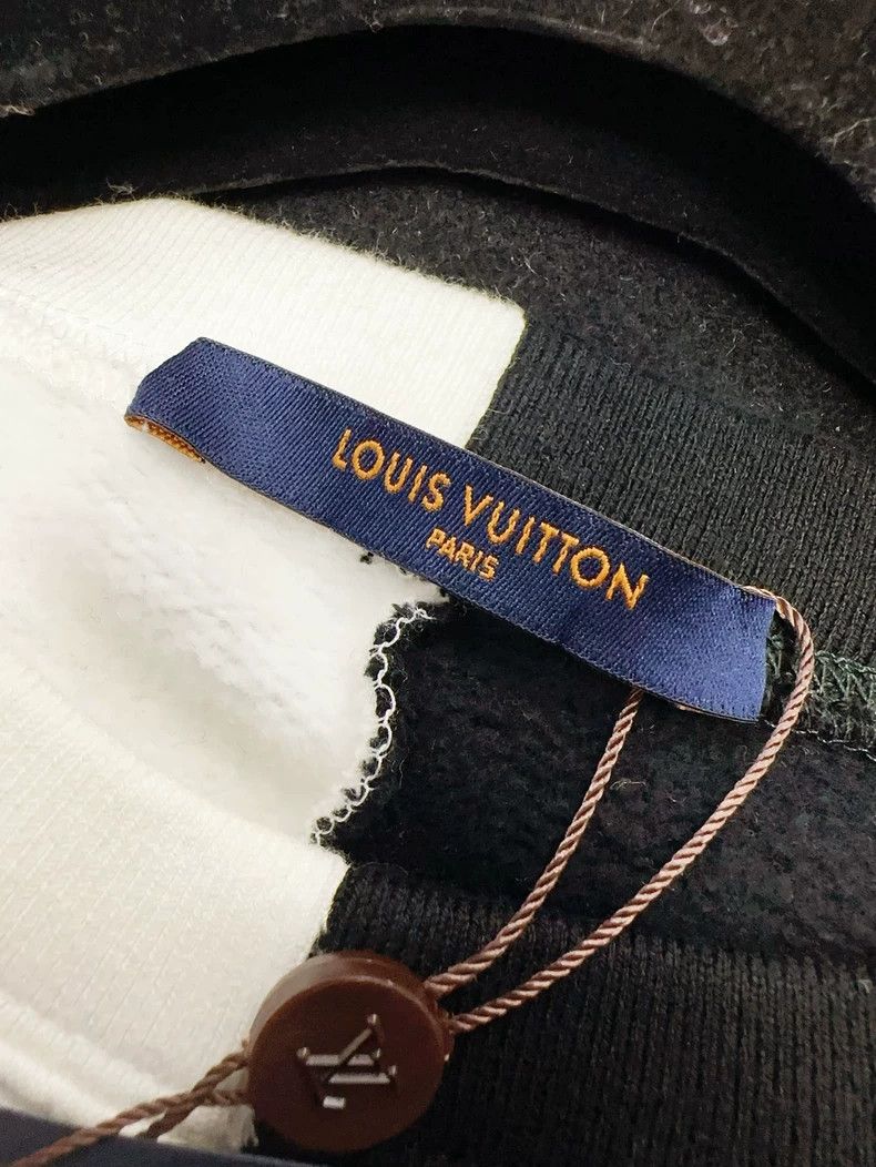 Louis Vuitton Louis Vuitton Black and White Sweatshirt- DMC Size US S / EU 44-46 / 1 - 6 Thumbnail