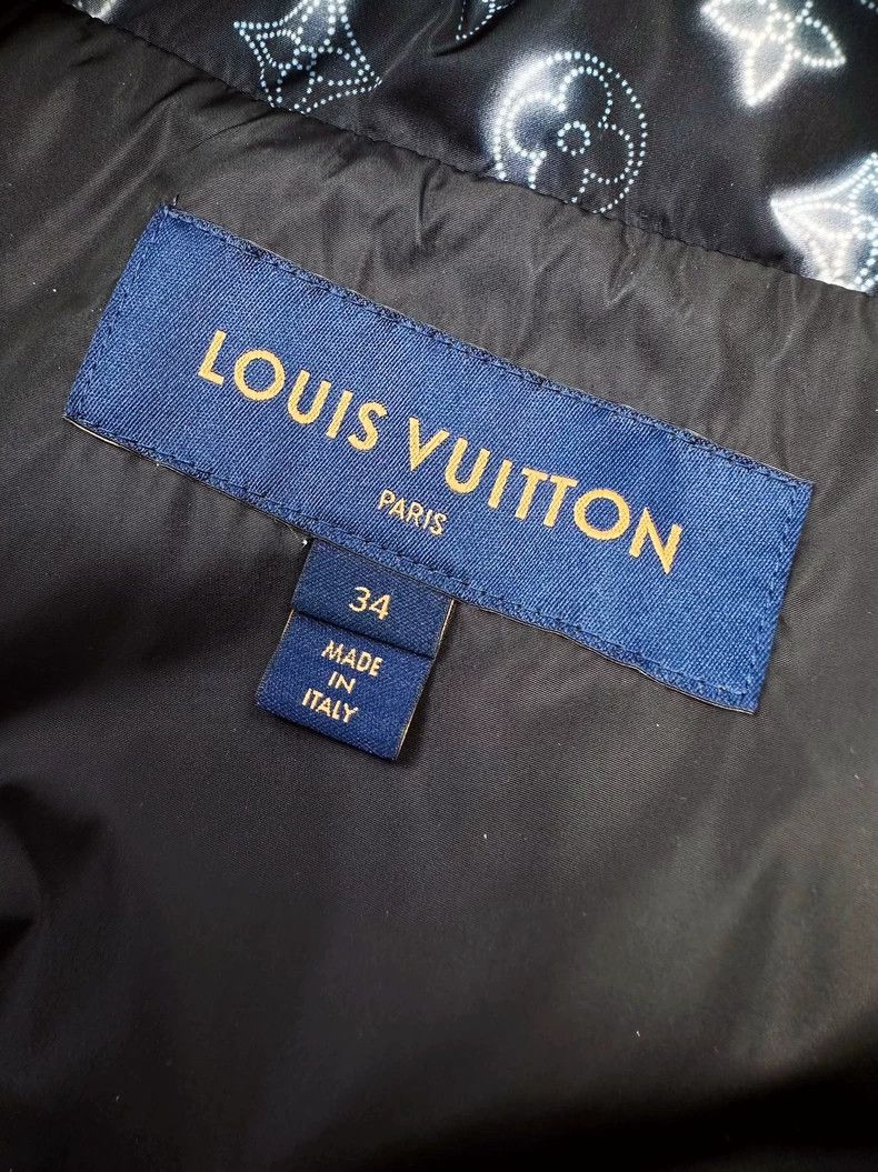 Louis Vuitton Louis Vuitton Hooded Jacket in Blue Black- DMC Size US S / EU 44-46 / 1 - 4 Thumbnail