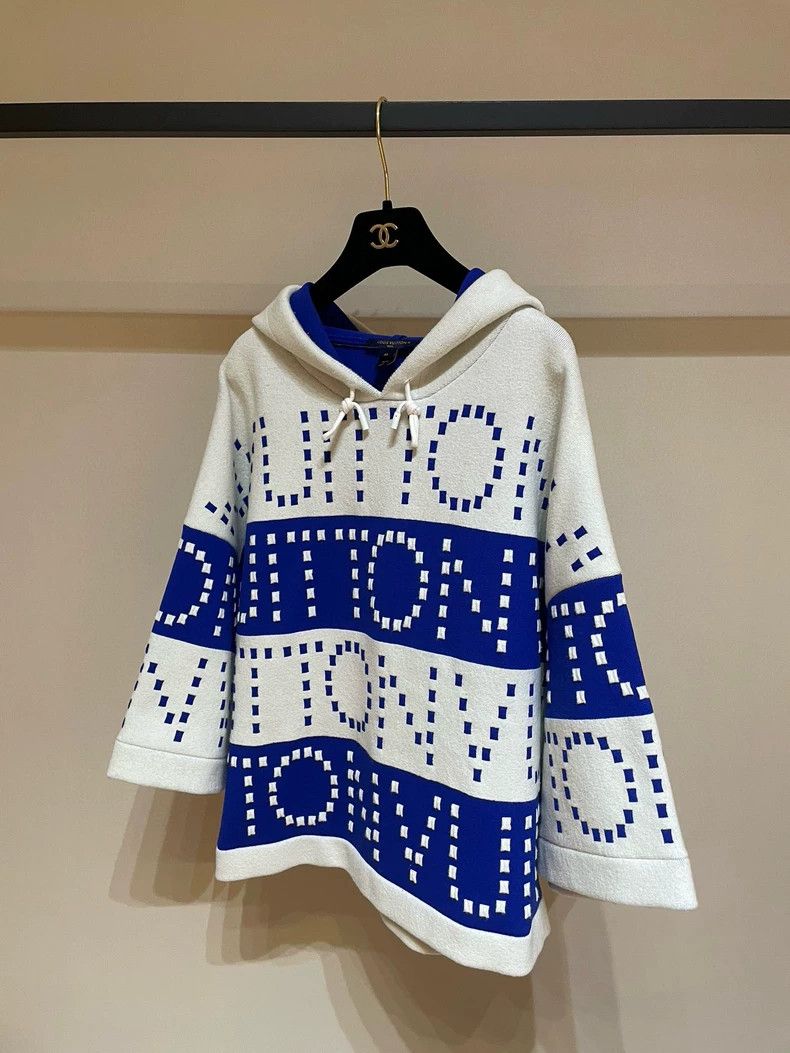 Louis Vuitton Stylish Blue Hooded Cape Sweatshirt- DMC Size US M / EU 48-50 / 2 - 2 Thumbnail