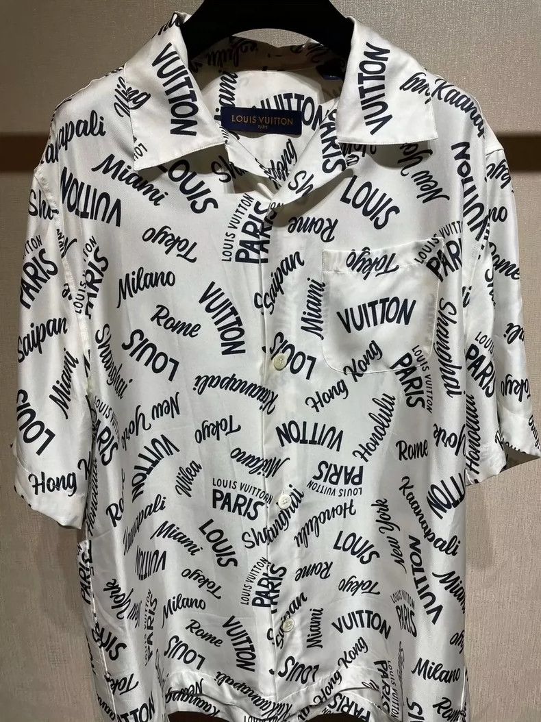 Louis Vuitton LV Letter Graffiti Silk Shirt Size S- DMC Size US S / EU 44-46 / 1 - 2 Thumbnail