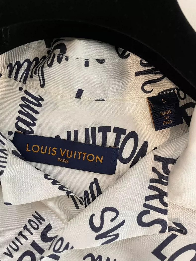 Louis Vuitton LV Letter Graffiti Silk Shirt Size S- DMC Size US S / EU 44-46 / 1 - 7 Thumbnail