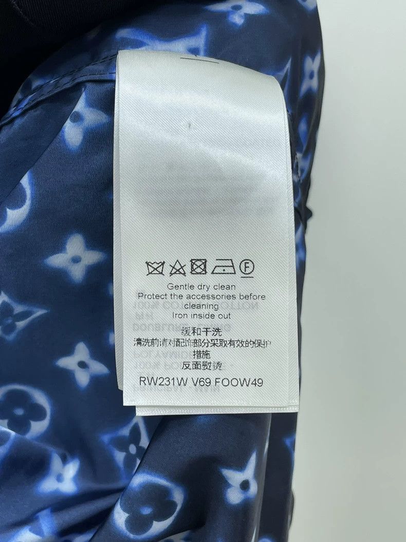 Louis Vuitton Blue Gradient Logo Windbreaker Jacket- DMC Size US S / EU 44-46 / 1 - 8 Thumbnail