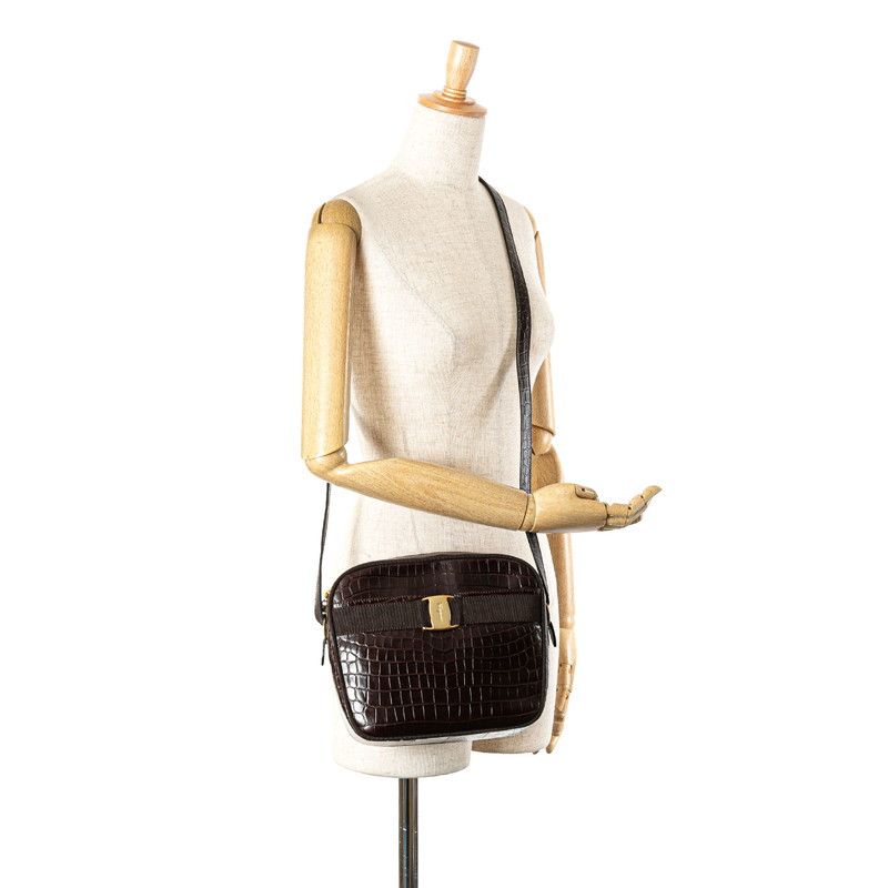 Salvatore Ferragamo Salvatore Ferragamo Salvatore Ferragamo Embossed Leather Vara Shoulder Bag Leather Crossbody Bag Size ONE SIZE - 10 Thumbnail