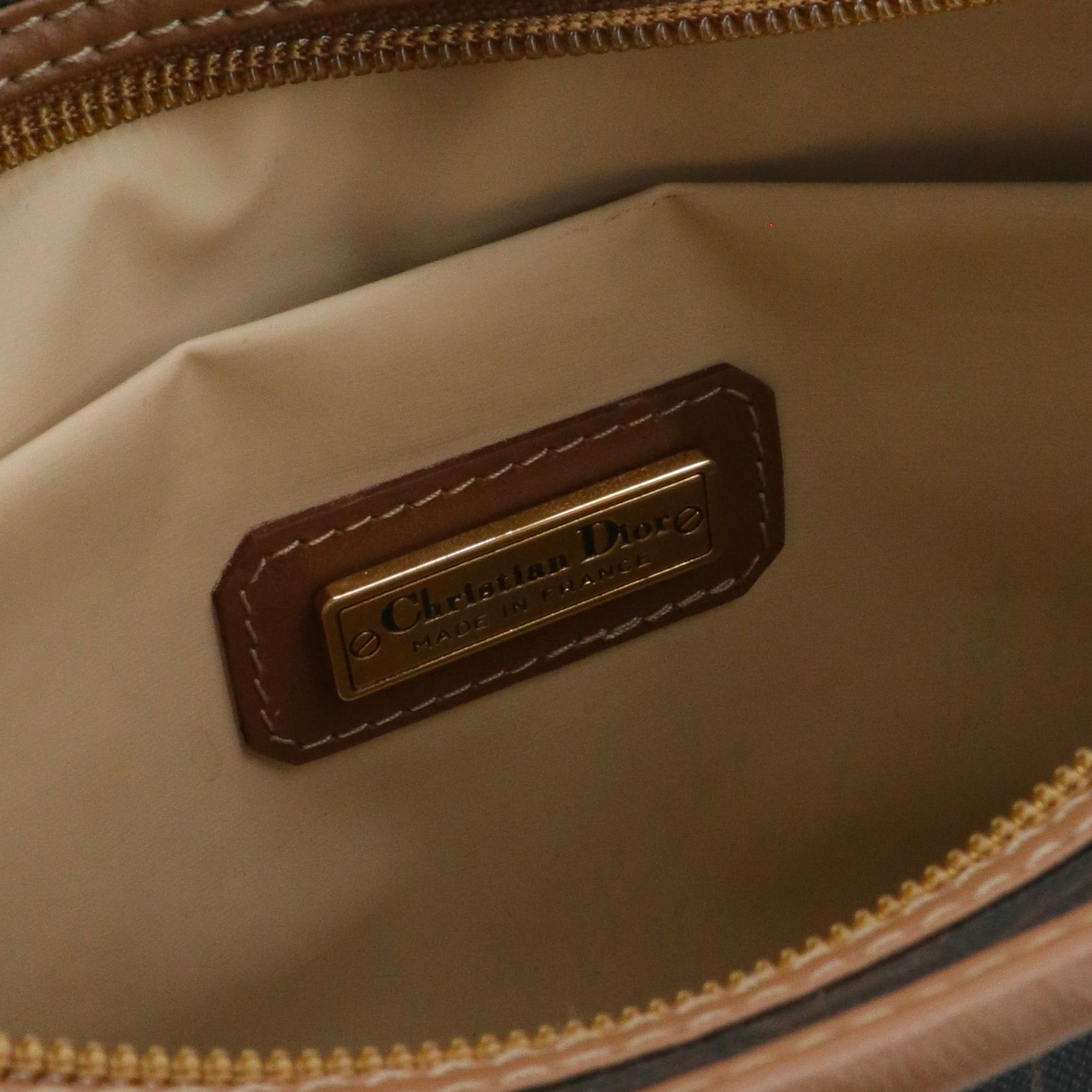 Dior DIOR - Dior pouch in vintage monogrammed honeycomb canvas Size ONE SIZE - 4 Thumbnail