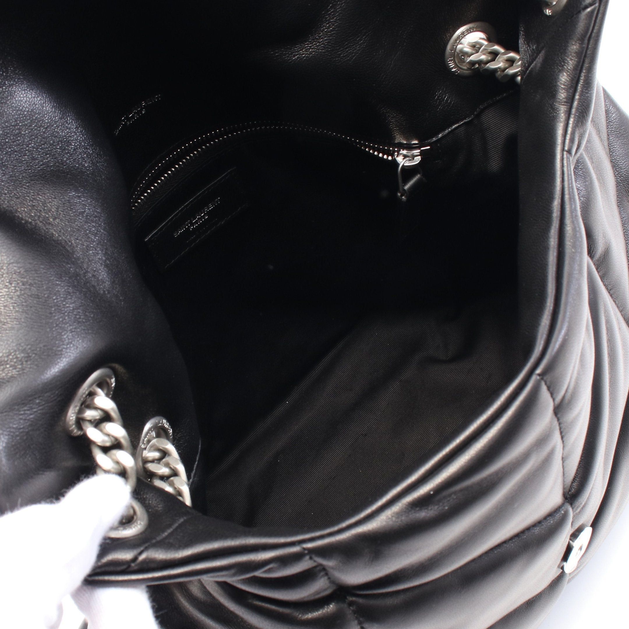 Yves Saint Laurent Yves Saint Laurent Lulu Puffer Chain Shoulder Bag Leather Black Size ONE SIZE - 3 Thumbnail