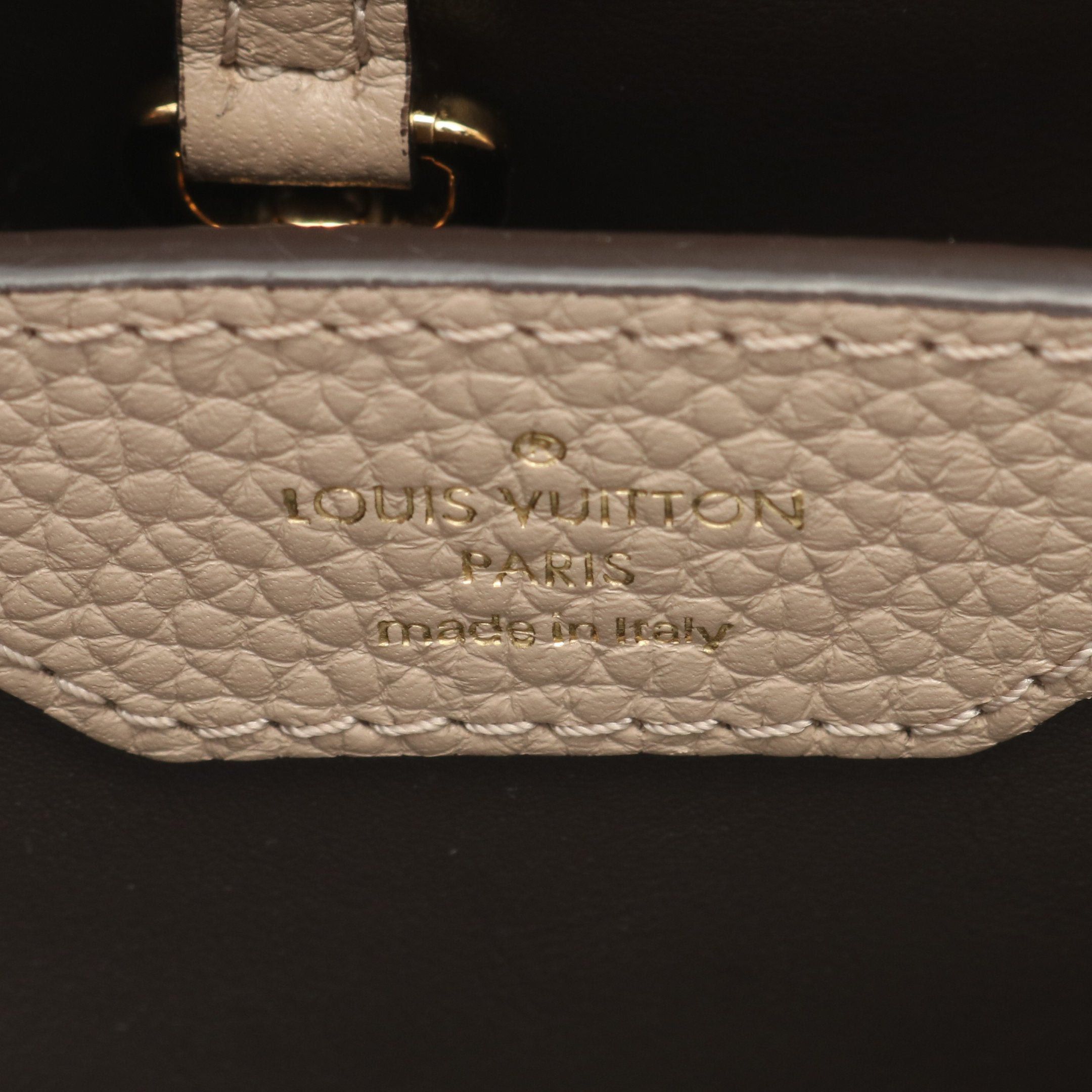 Louis Vuitton Louis Vuitton Capucines Bb Carré Handbag Taurillon Leather Gray Beige Size ONE SIZE - 4 Thumbnail