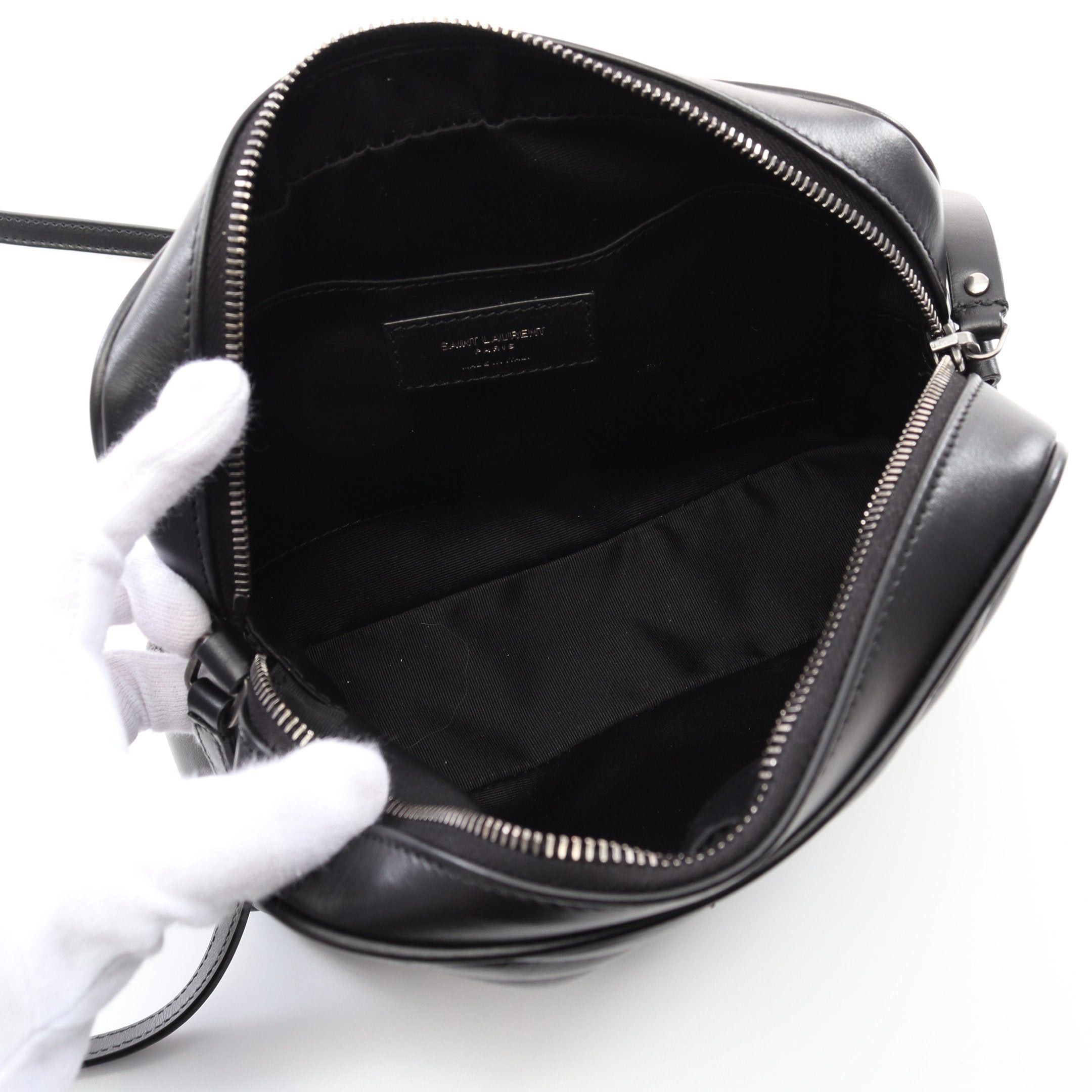 Yves Saint Laurent Yves Saint Laurent Lou Roux Monogram Camera Bag Shoulder Leather Black Size ONE SIZE - 3 Thumbnail