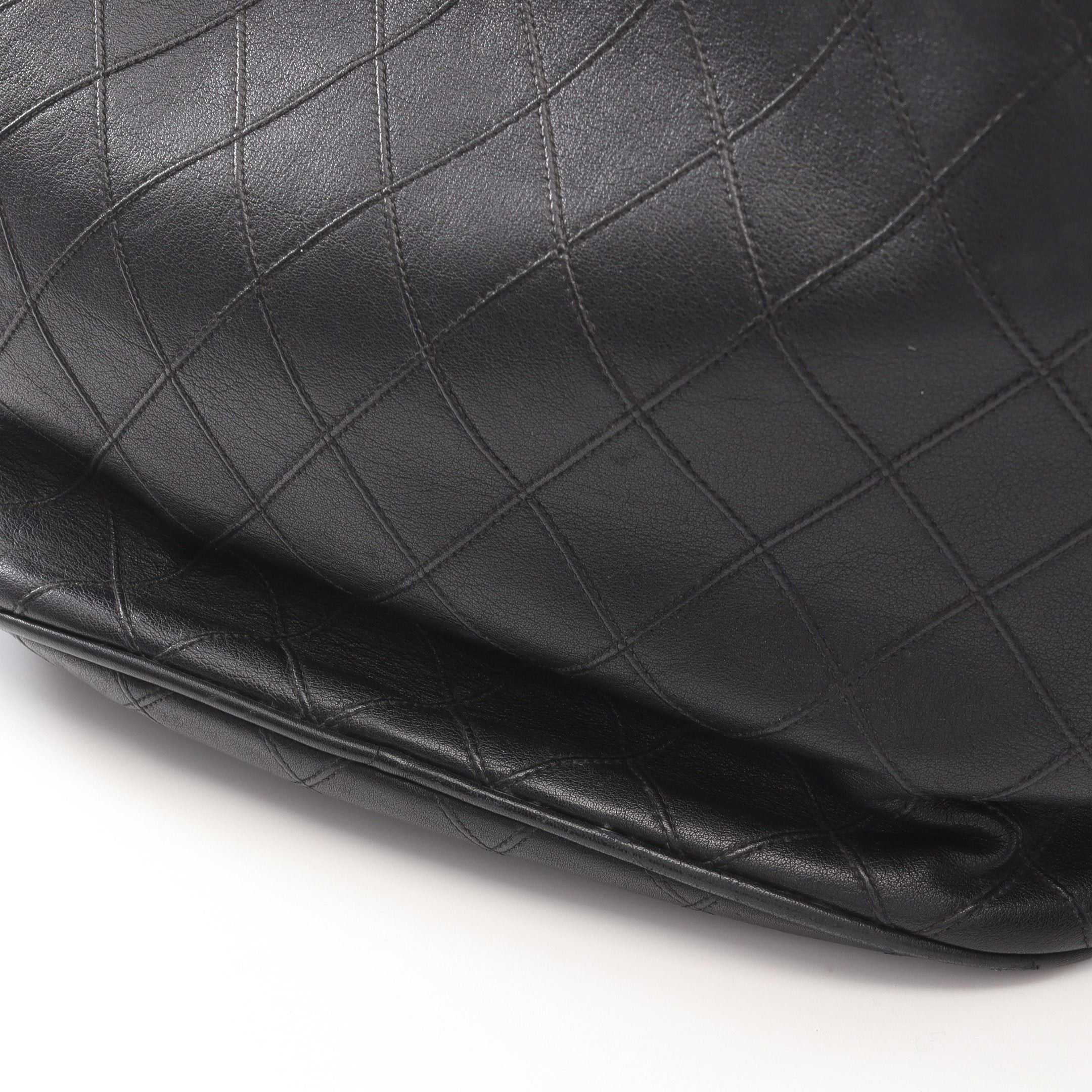 Chanel Chanel Bicolore Bucket Bag Purse Chain Shoulder Leather Black Gold Hardware With Pouch Size ONE SIZE - 7 Thumbnail