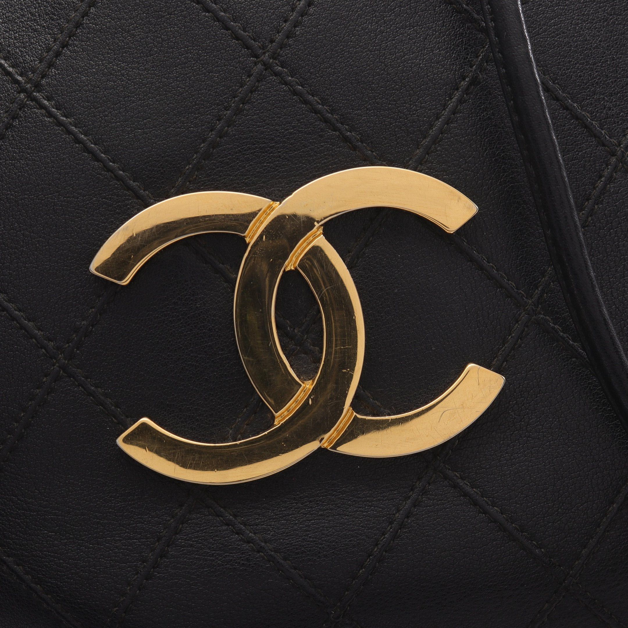 Chanel Chanel Bicolore Bucket Bag Purse Chain Shoulder Leather Black Gold Hardware With Pouch Size ONE SIZE - 10 Thumbnail