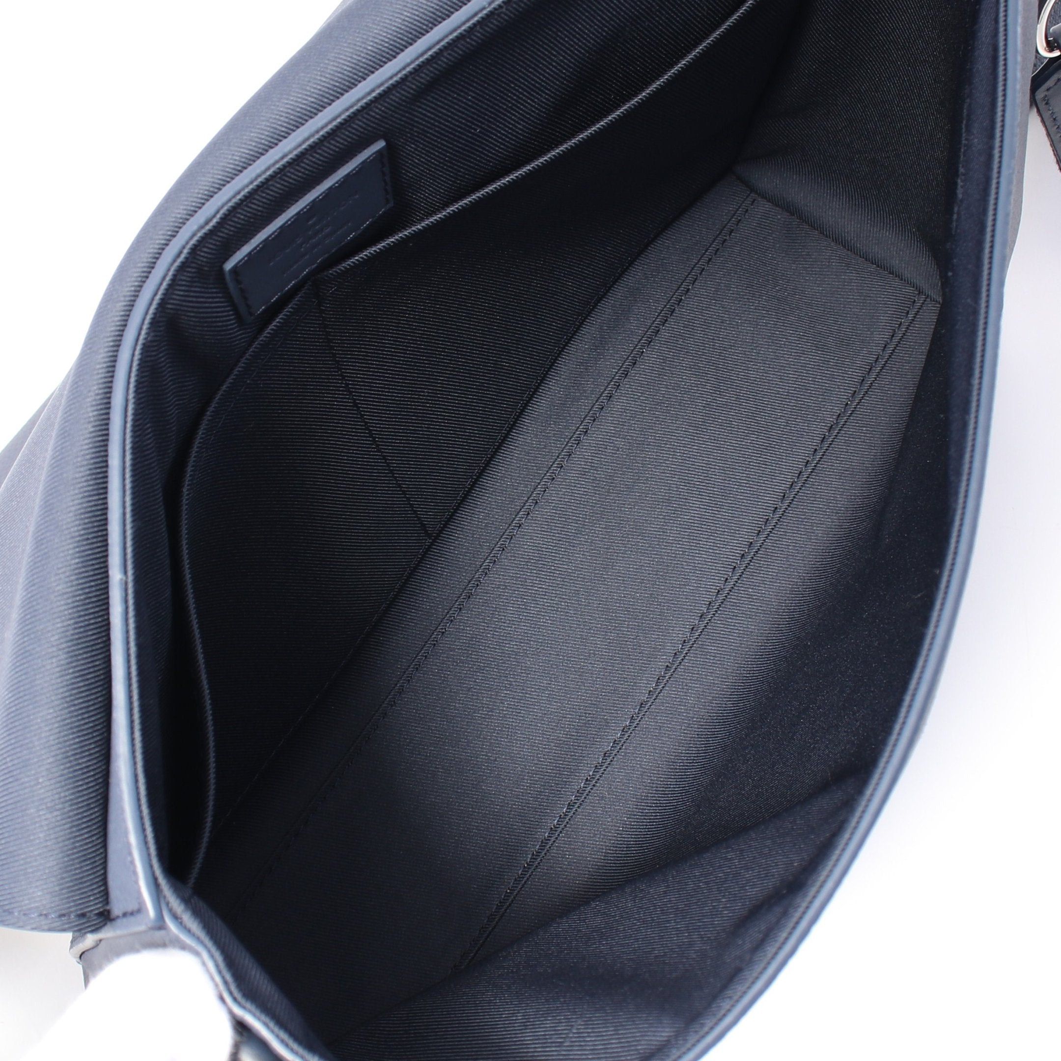 Louis Vuitton Louis Vuitton Take Off Messenger Lv Aerogram Shoulder Bag Leather Navy Size ONE SIZE - 3 Thumbnail