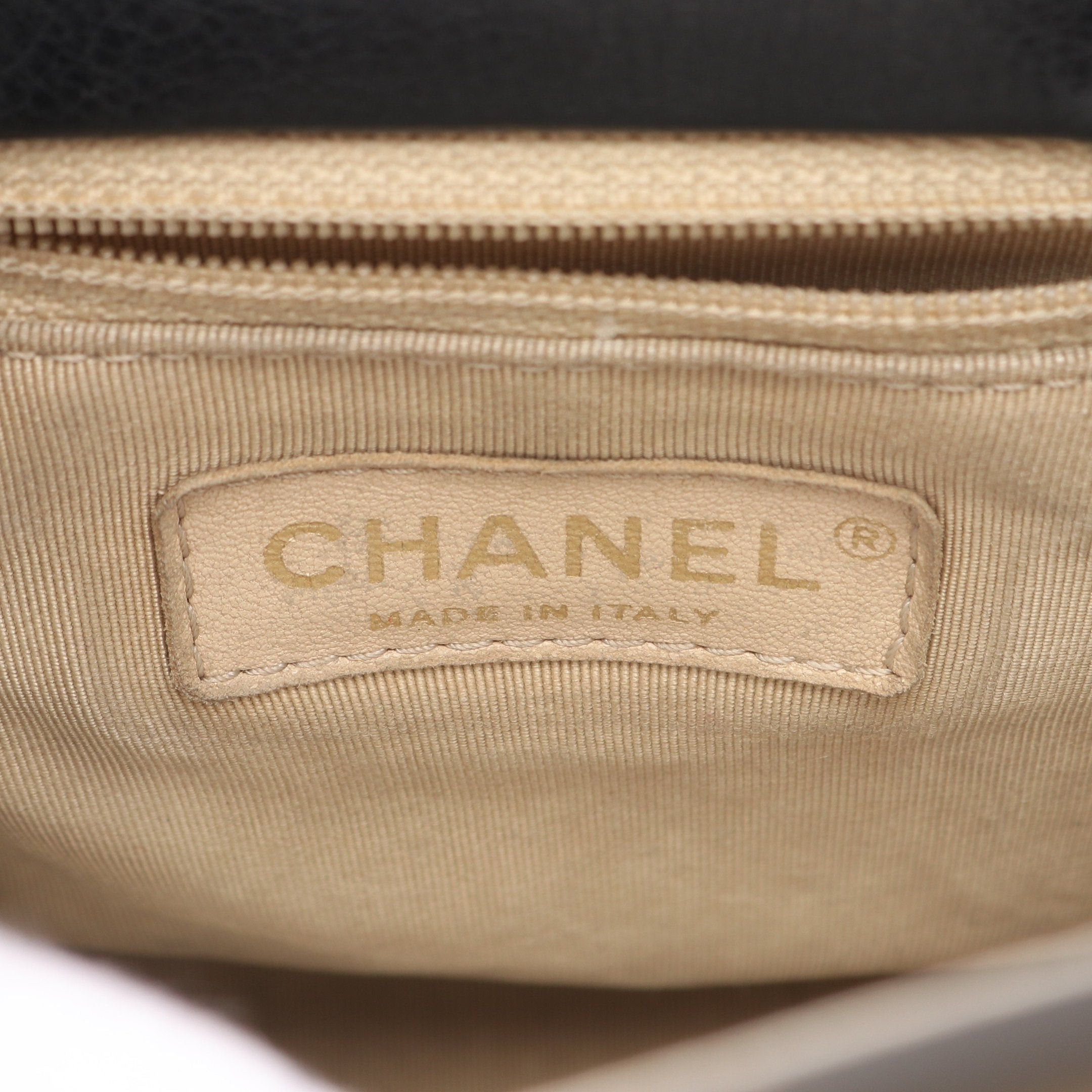 Chanel Chanel Matelasse Click Label Chain Shoulder Bag Leather Black Gold Hardware Size ONE SIZE - 4 Thumbnail