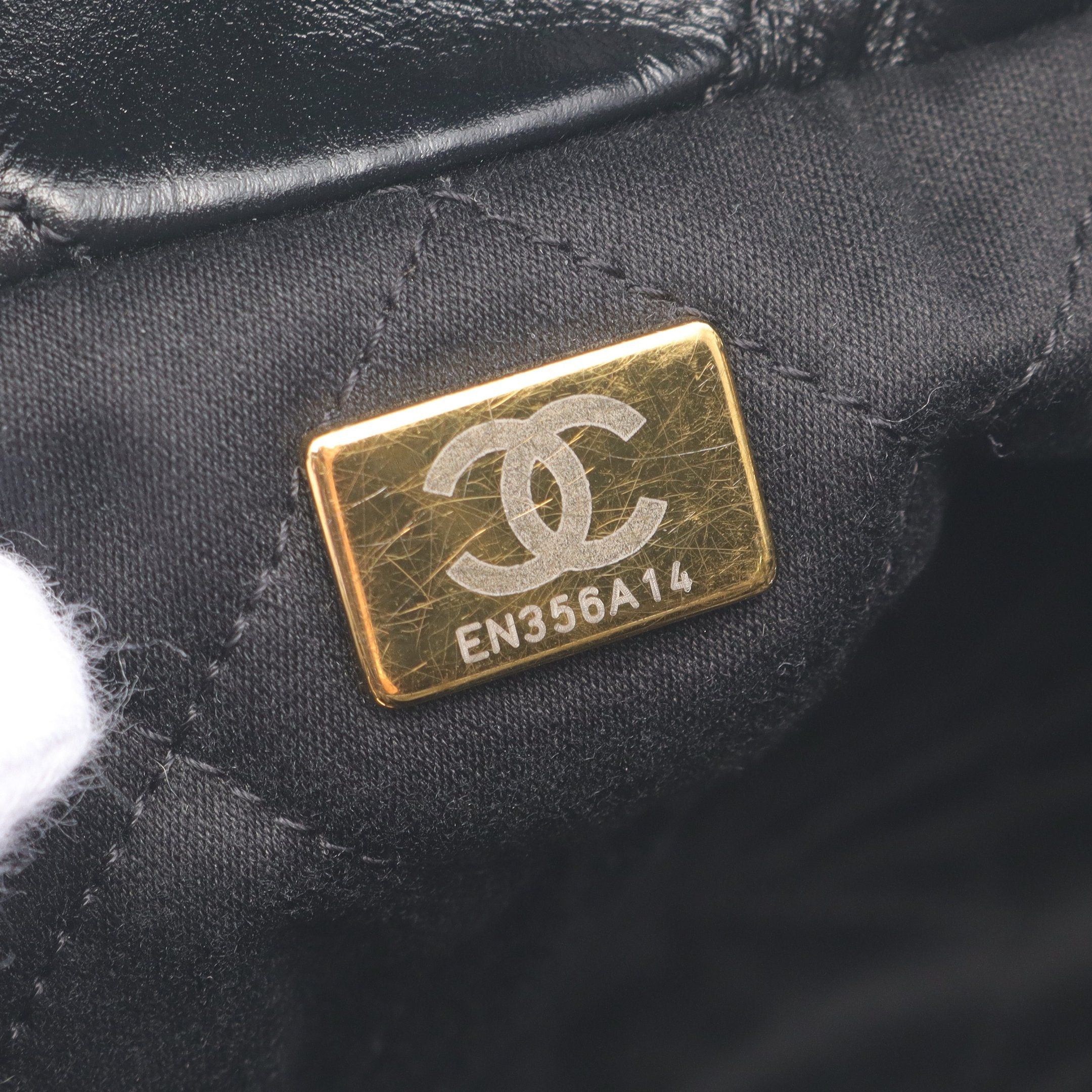 Chanel Chanel Chanel 22 Mini Chain Shoulder Bag Leather Black Gold Hardware Size ONE SIZE - 5 Thumbnail