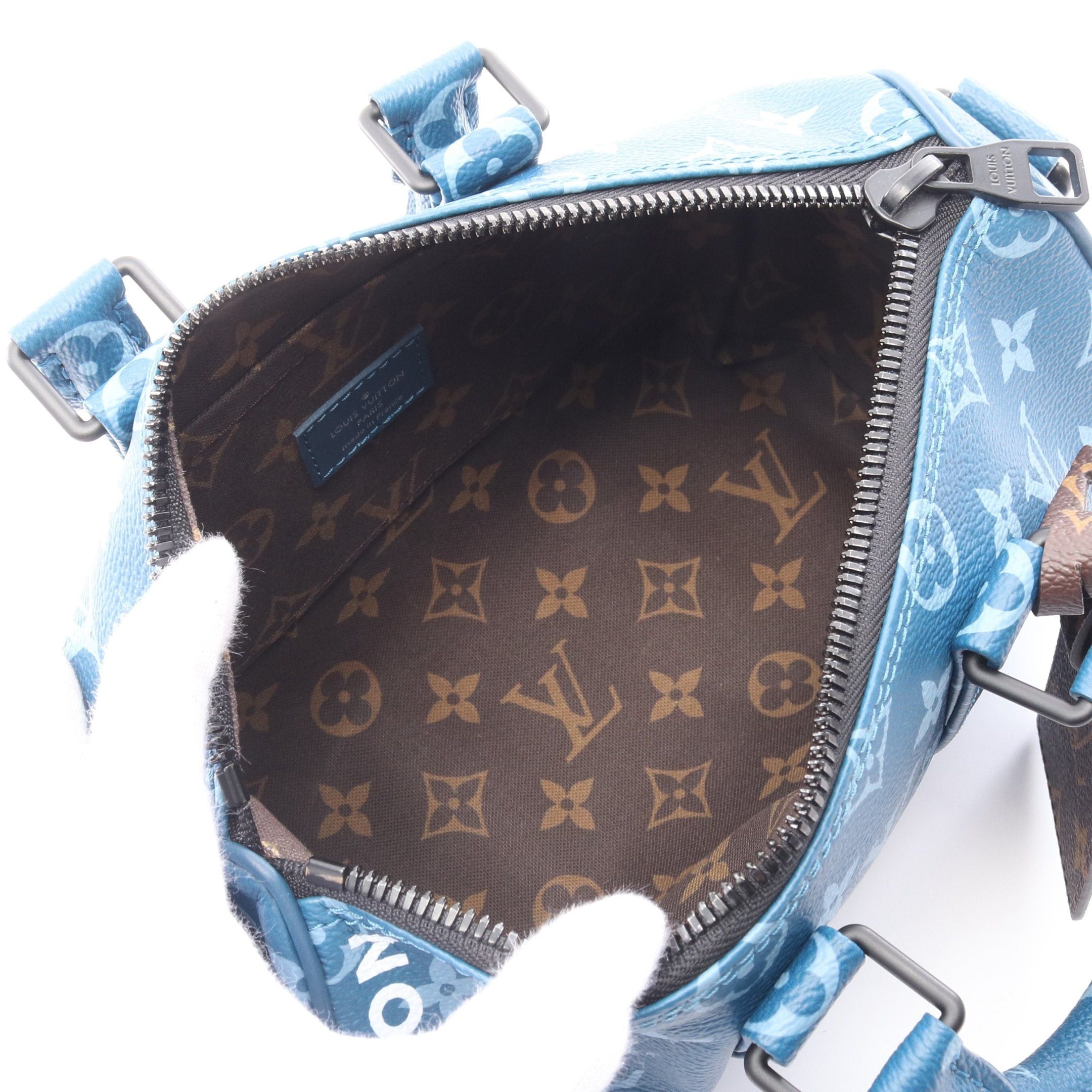Louis Vuitton Louis Vuitton Keepall 25 Monogram Atlantic Handbag Blue Size ONE SIZE - 3 Thumbnail