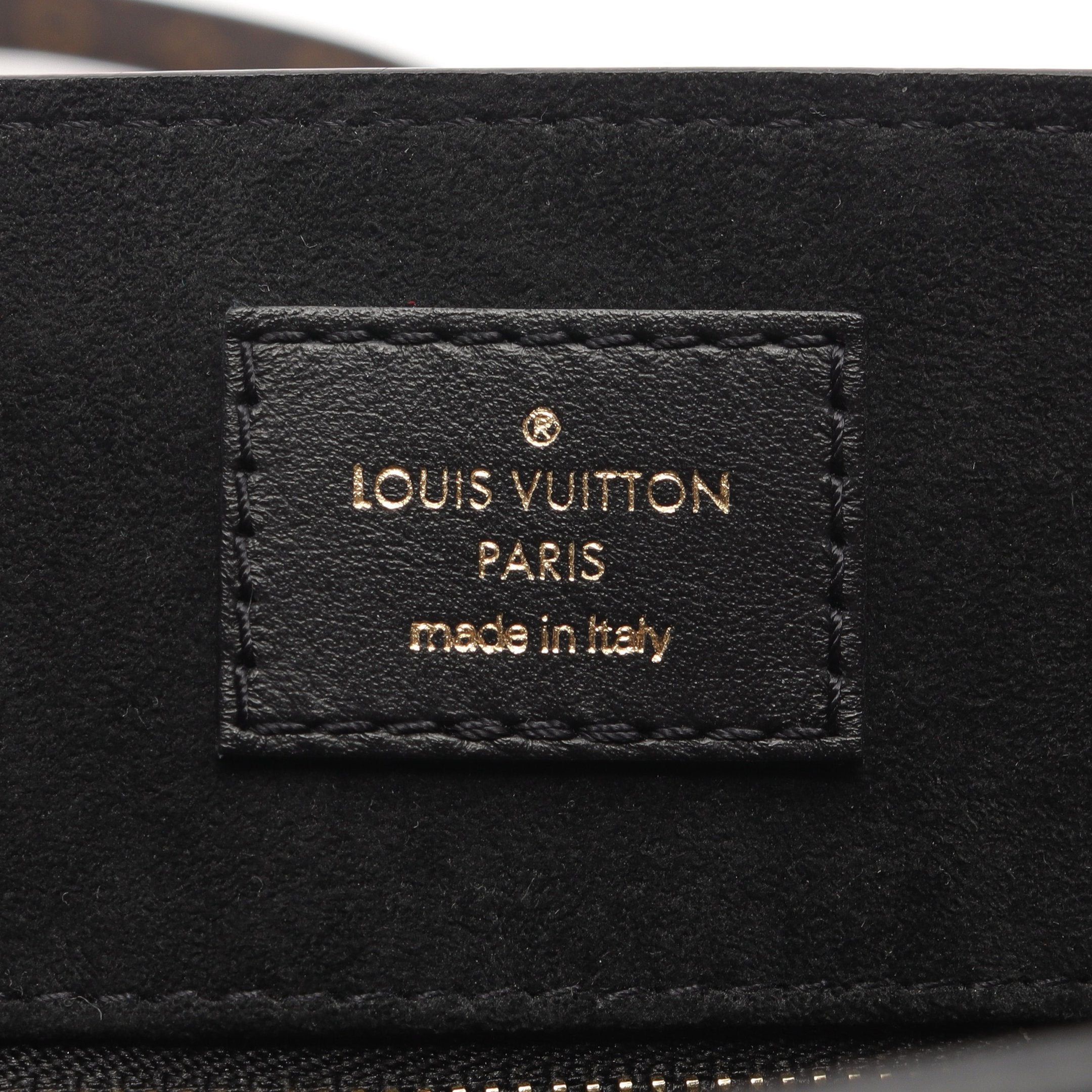 Louis Vuitton Louis Vuitton Sacpla Bb Epi Noir Handbag Leather Black Size ONE SIZE - 4 Thumbnail