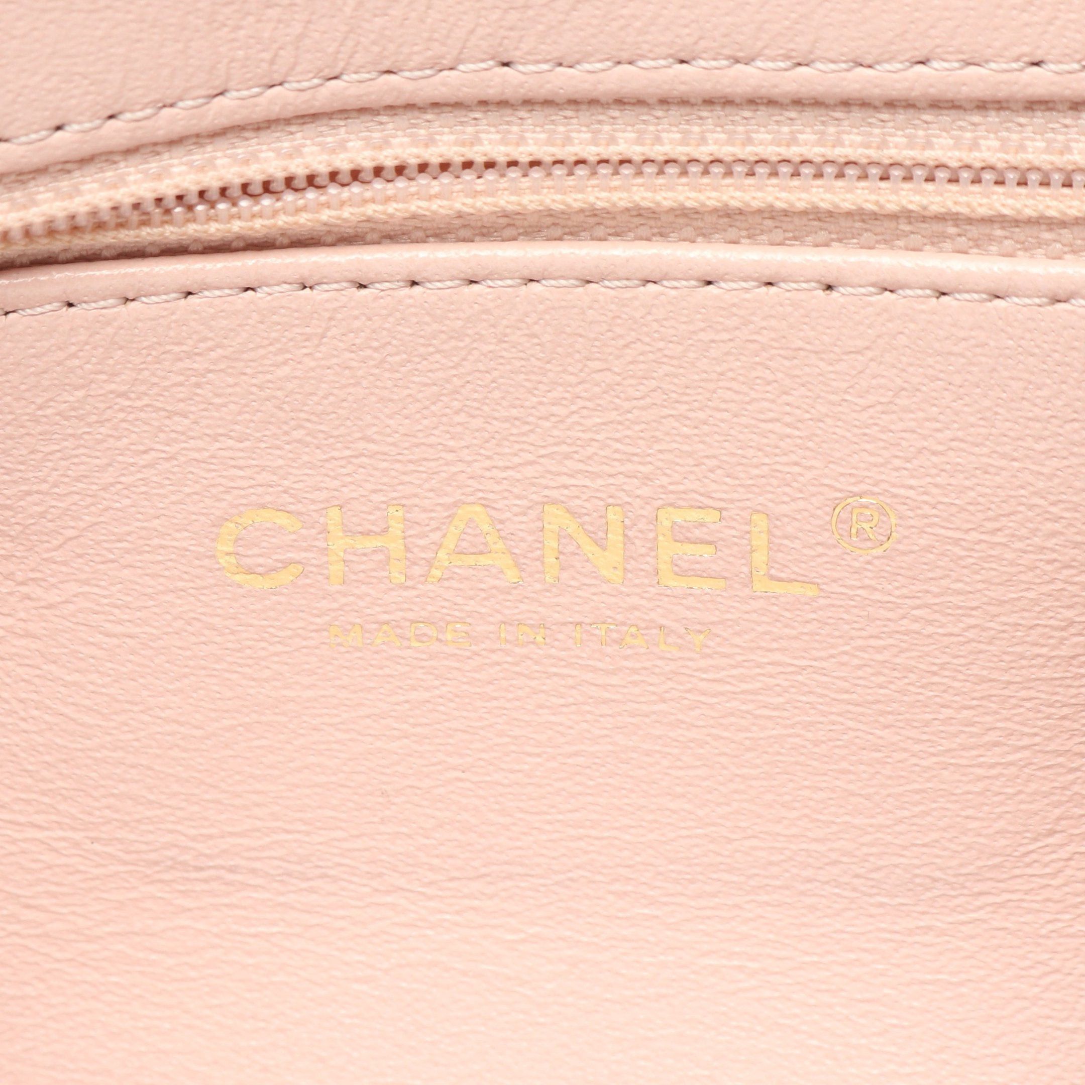 Chanel Chanel Matelasse Backpack Rucksack Caviar Skin Black Gold Hardware Size ONE SIZE - 4 Thumbnail