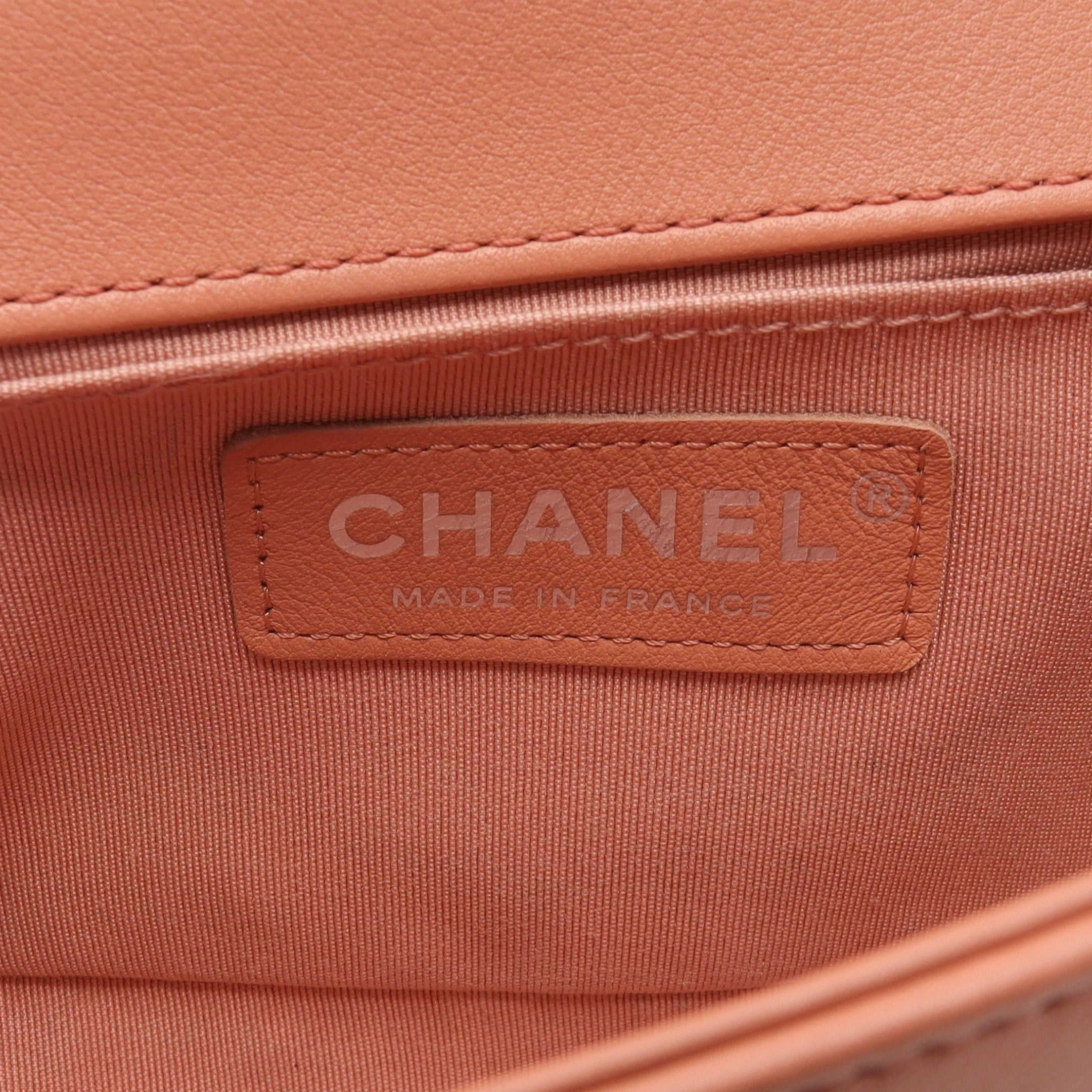 Chanel Chanel Boy Chanel Small Chain Shoulder Bag Lambskin Coral Orange Black Hardware Size ONE SIZE - 4 Thumbnail