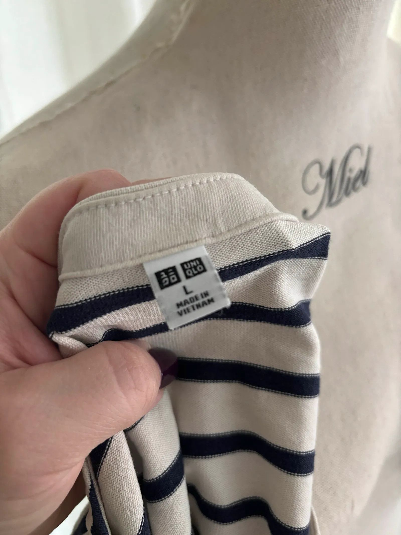 Uniqlo Uniqlo Sweater Size L / US 10 / IT 46 - 2 Thumbnail