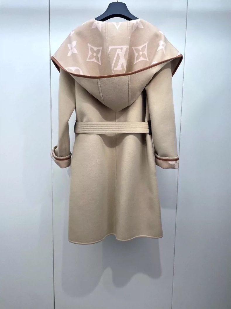 Louis Vuitton LV Classic Monogram Bathrobe Coat- DMC Size US M / EU 48-50 / 2 - 2 Thumbnail