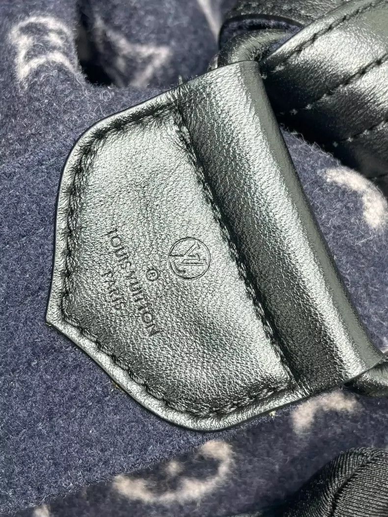 Louis Vuitton Long Blue Cashmere Robe Coat- DMC Size US M / EU 48-50 / 2 - 4 Thumbnail