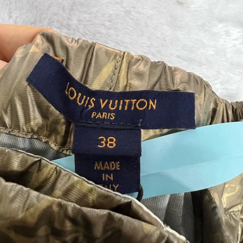 Louis Vuitton Louis Vuitton Golden Logo Print Long Pants- DMC Size US 38 / EU 54 - 5 Thumbnail