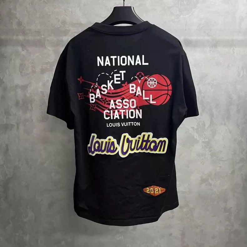 Louis Vuitton Louis Vuitton NBA Logo Graphic T-Shirt- DMC Size US XL / EU 56 / 4 - 2 Thumbnail