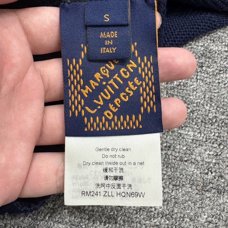 Louis Vuitton Louis Vuitton Checkered Knit Sweatshirt Size S- DMC Size US S / EU 44-46 / 1 - 4 Thumbnail
