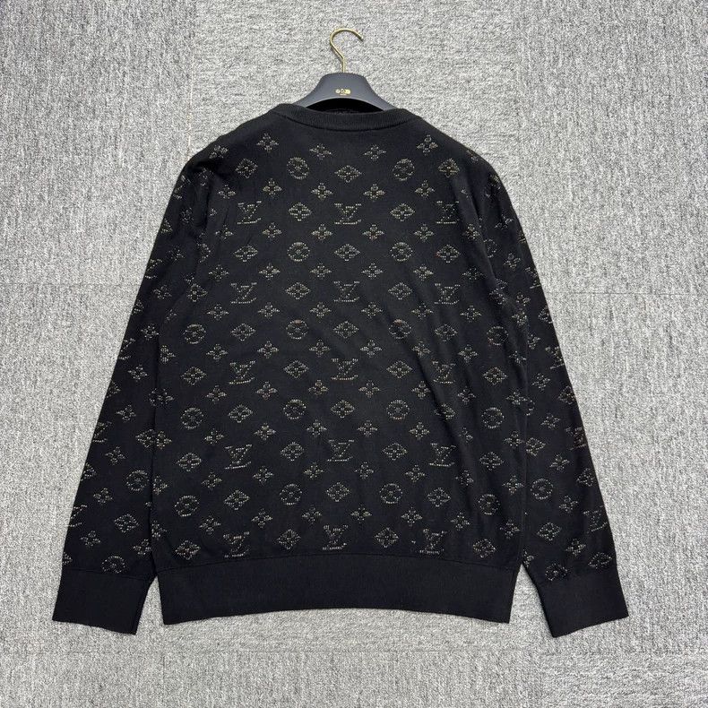 Louis Vuitton Louis Vuitton Gradient Logo Sweatshirt Size L- DMC Size US L / EU 52-54 / 3 - 5 Thumbnail