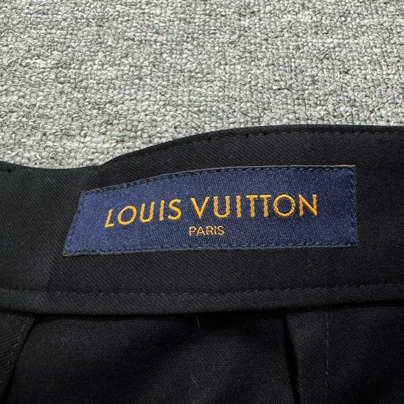 Louis Vuitton Louis Vuitton Casual Pants for Men Size 44- DMC Size US 31 - 2 Thumbnail